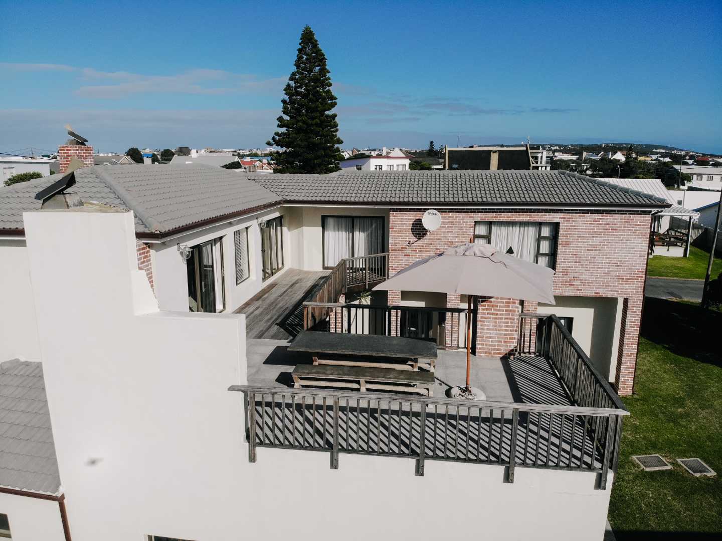 5 Bedroom Property for Sale in Struisbaai Western Cape